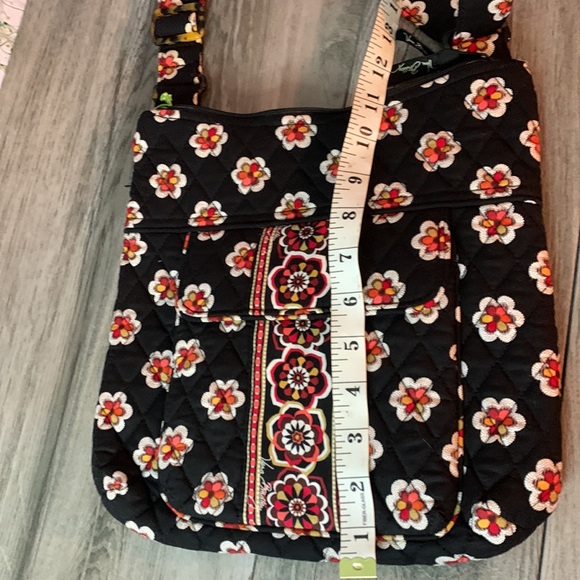 NWT Vera Bradley Hipster Purse in Pirouette pattern - Picture 3 of 11